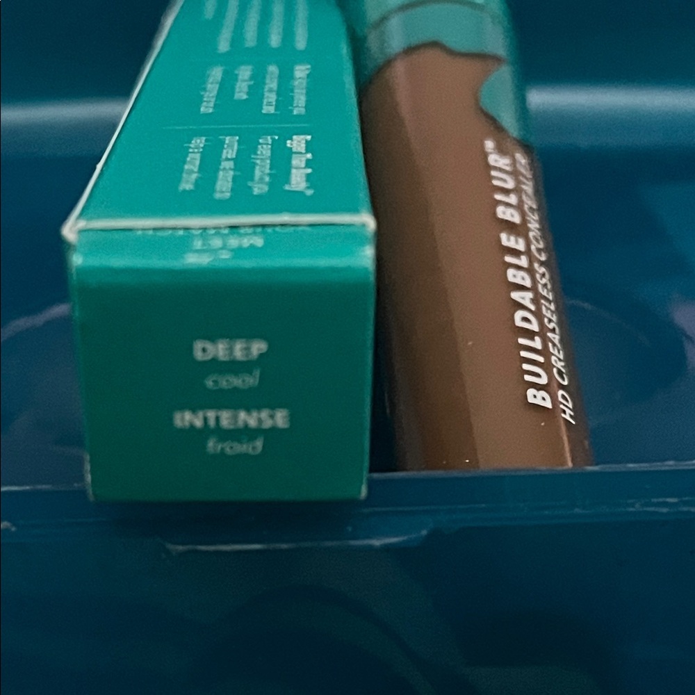 NIB Deep Cool Thrive Causemetics HD Creaseless Concealer for Flawless Coverage